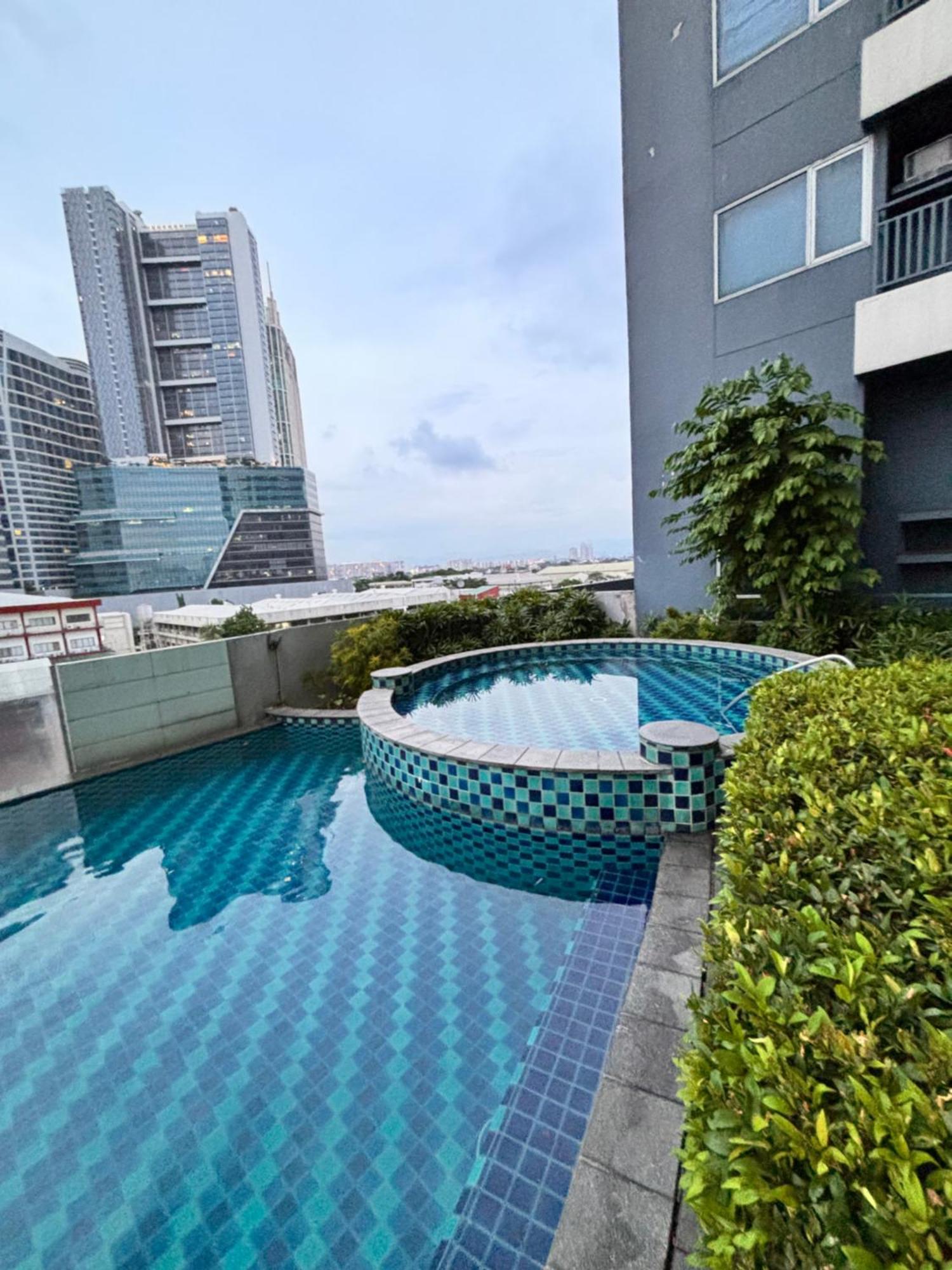La Amore Place Pasig City Bagian luar foto