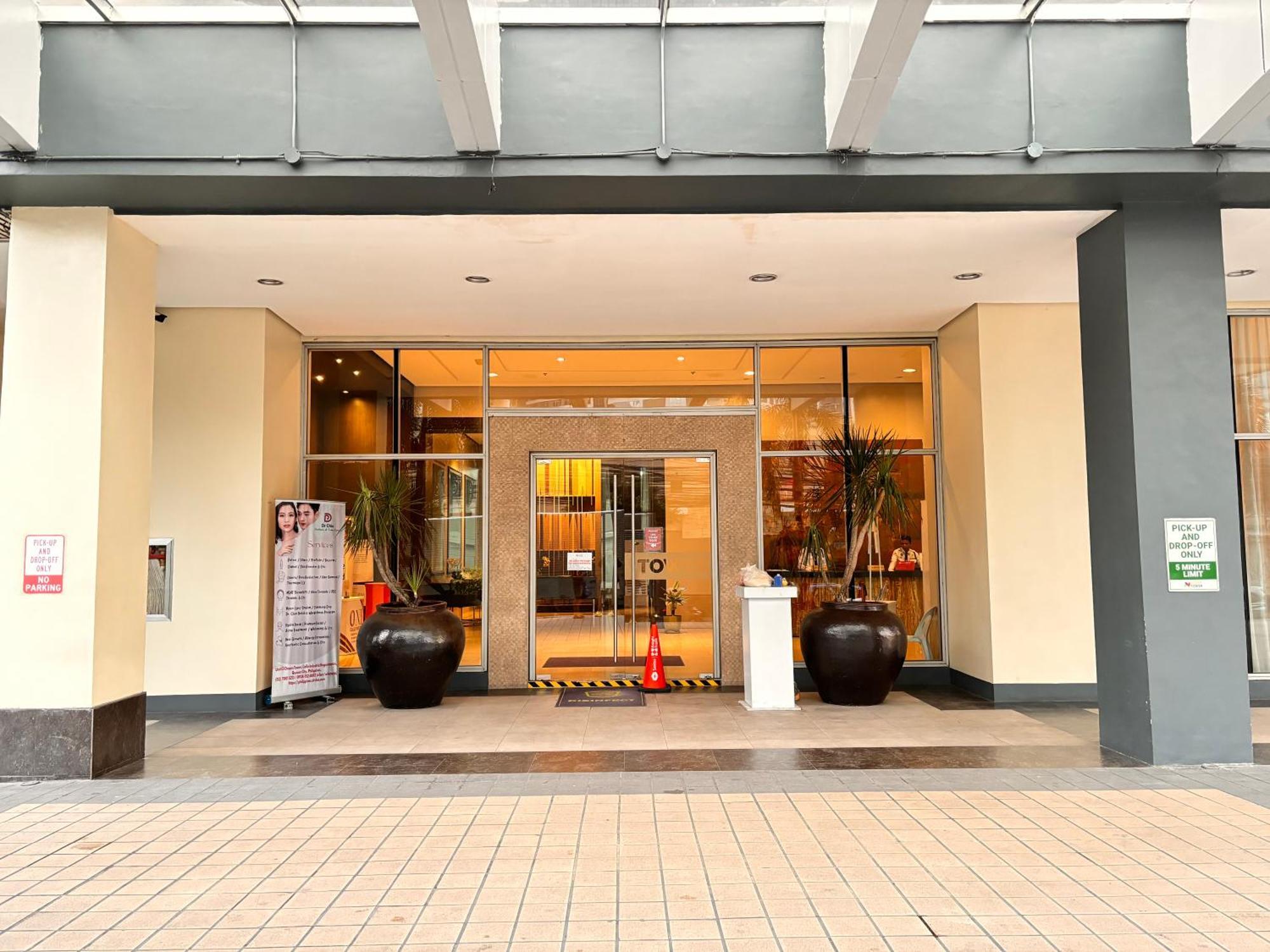 La Amore Place Pasig City Bagian luar foto