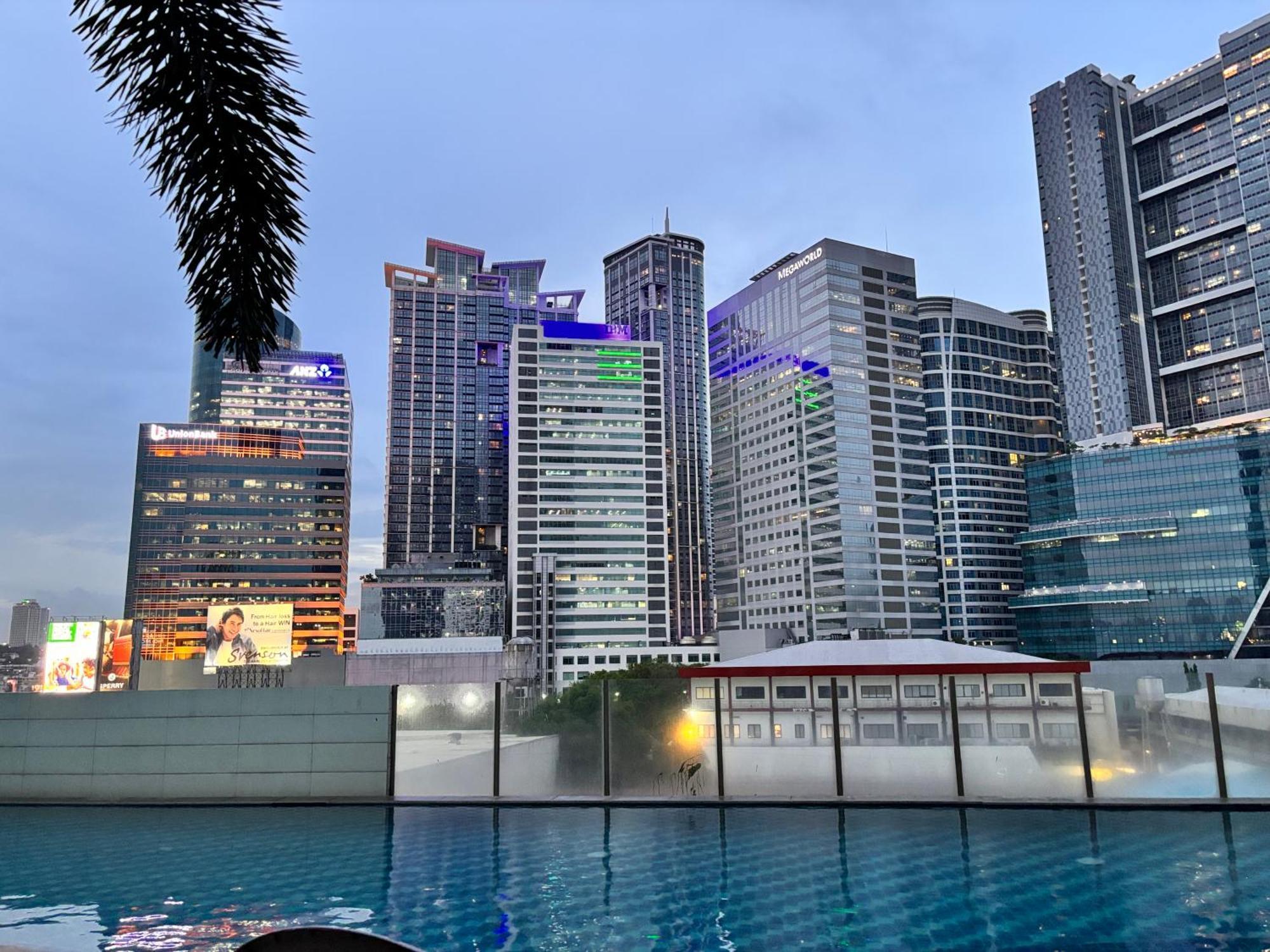 La Amore Place Pasig City Bagian luar foto