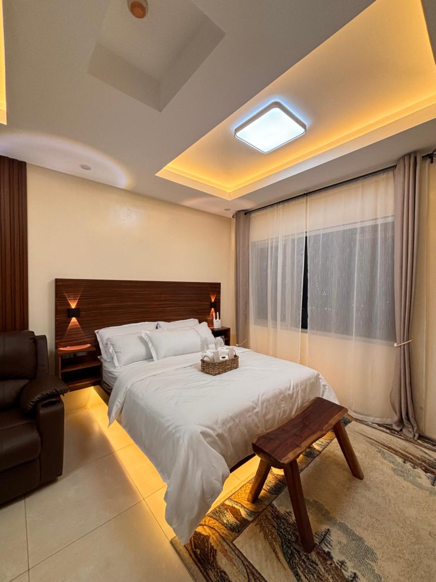 La Amore Place Pasig City Bagian luar foto